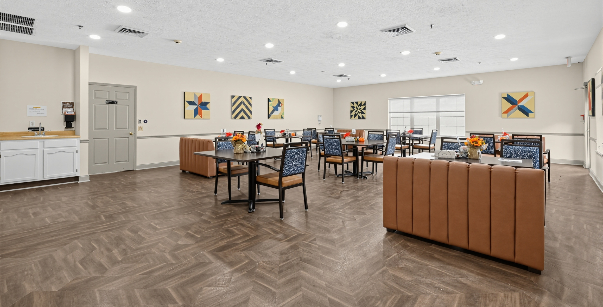 19_1108_Regency_Way-Dining_room-3417 1