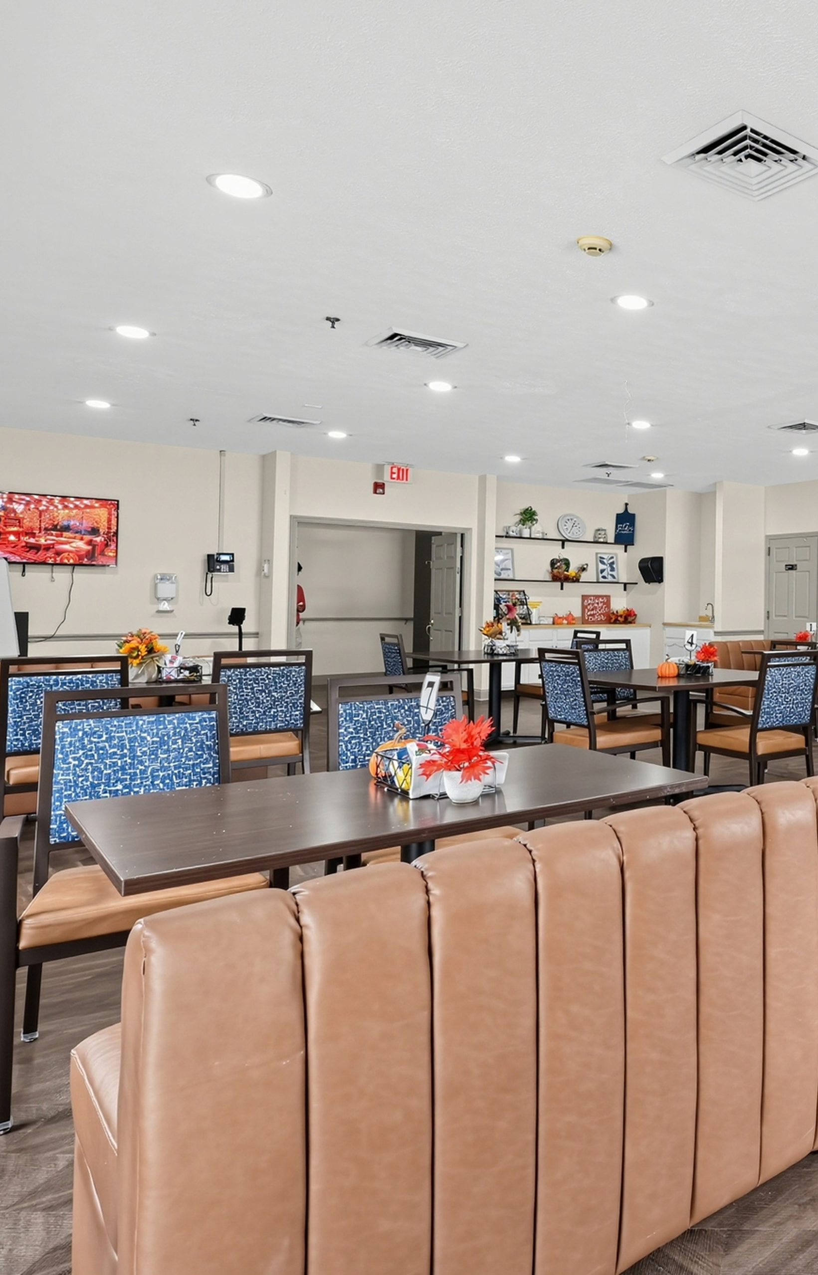 20_1108_Regency_Way-Dining_room-3416 1